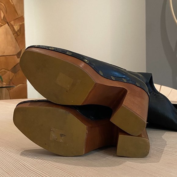 JACQUEMUS LEATHER CLOG BOOTS - Picture 13 of 15